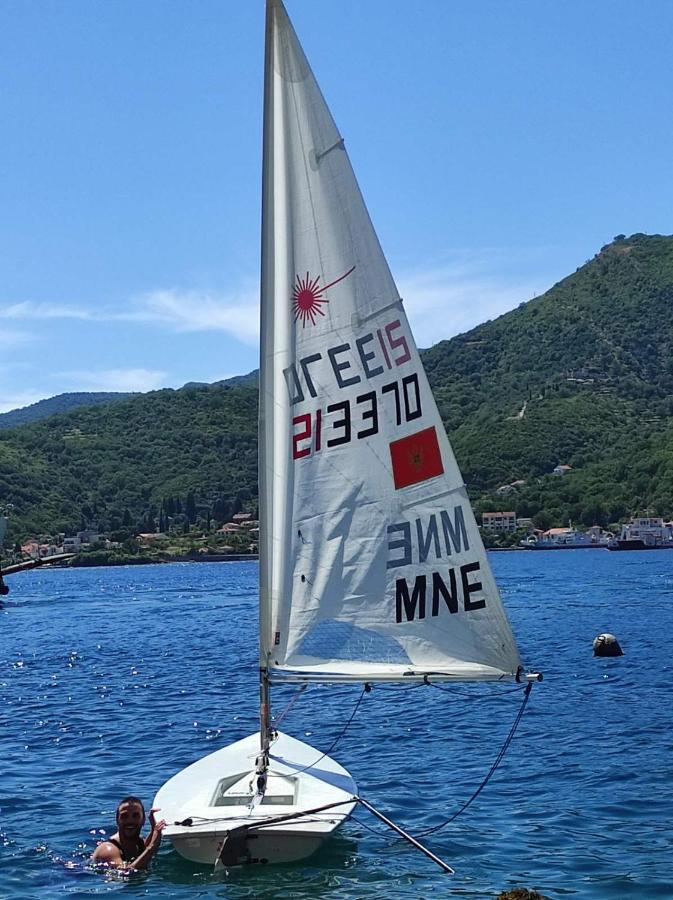 Romeo And Juliet Apartments Tivat Eksteriør bilde
