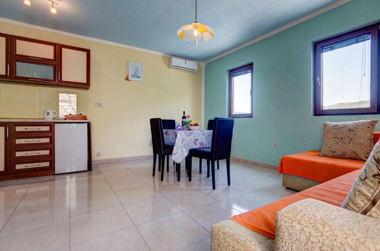 Romeo And Juliet Apartments Tivat Eksteriør bilde